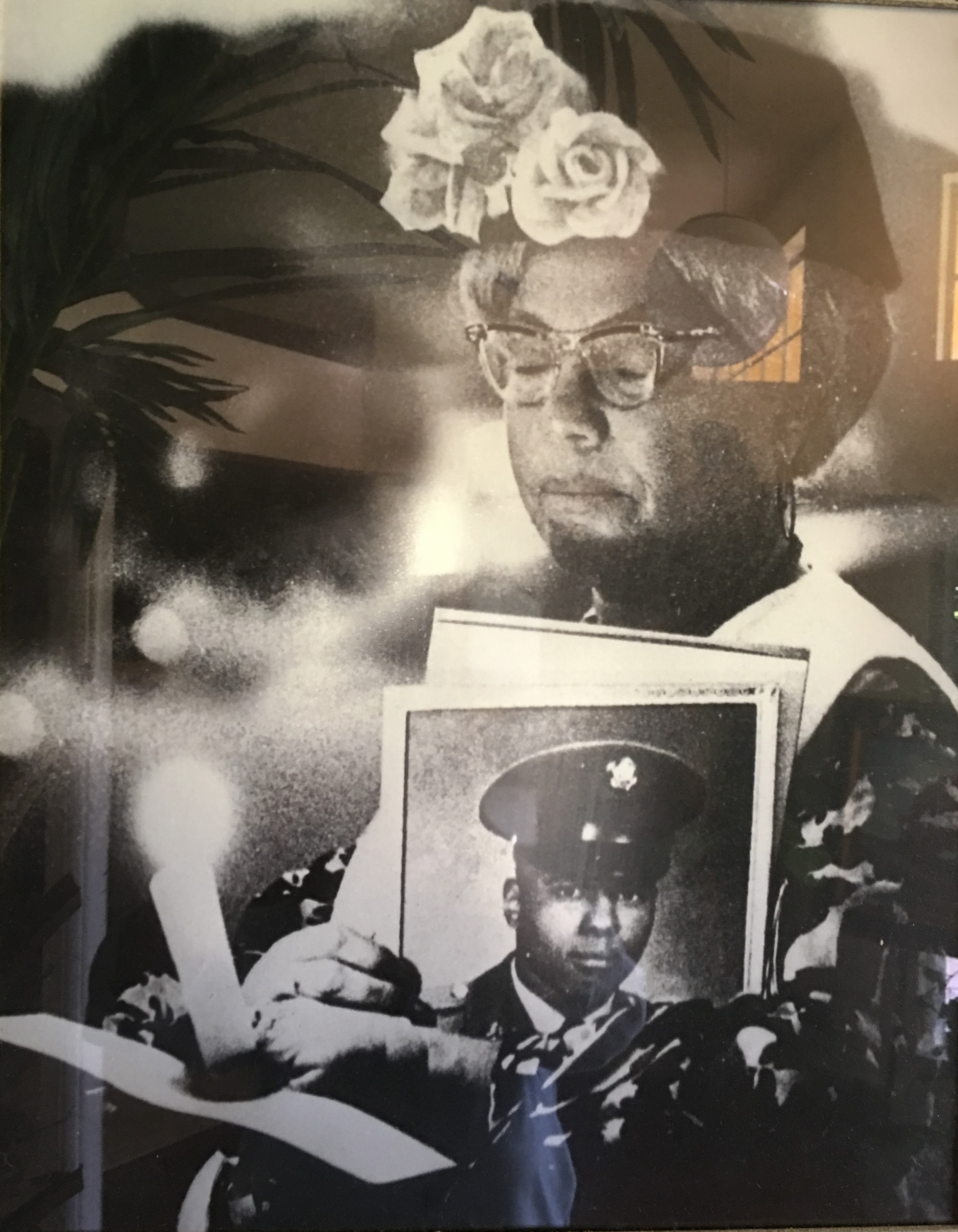 Gold Star Mother ida Mae Frances Black Jones attends a candle light vigil for Vietnam heroes in Miami Florida, in 1969